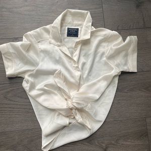 Abercrombie & Fitch cream polyester button-up blouse
